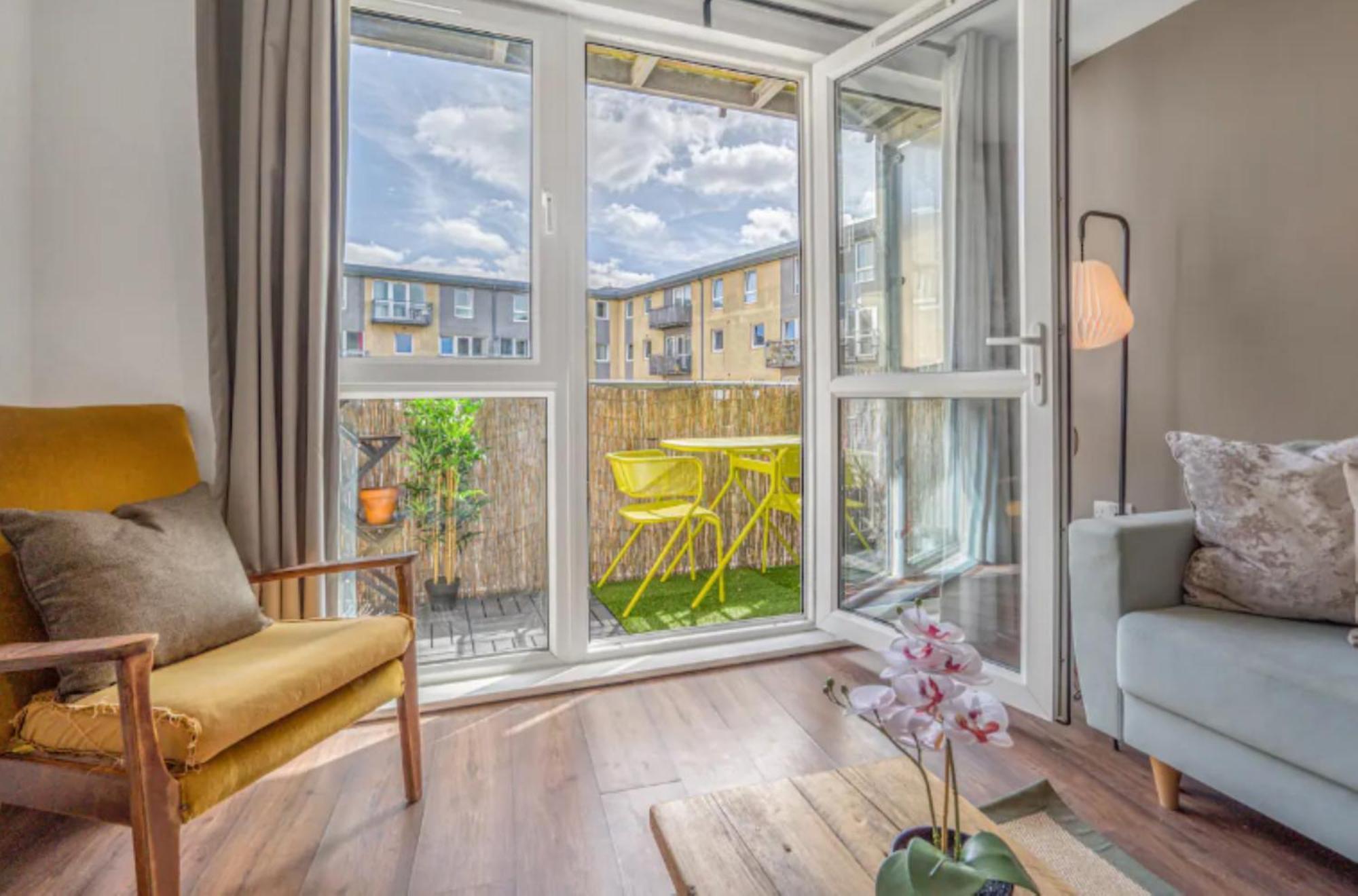 Oriental Suite 2 Bed 2 Bath Netflix And Free Parking, Games- Maihom Бірмінгем Екстер'єр фото