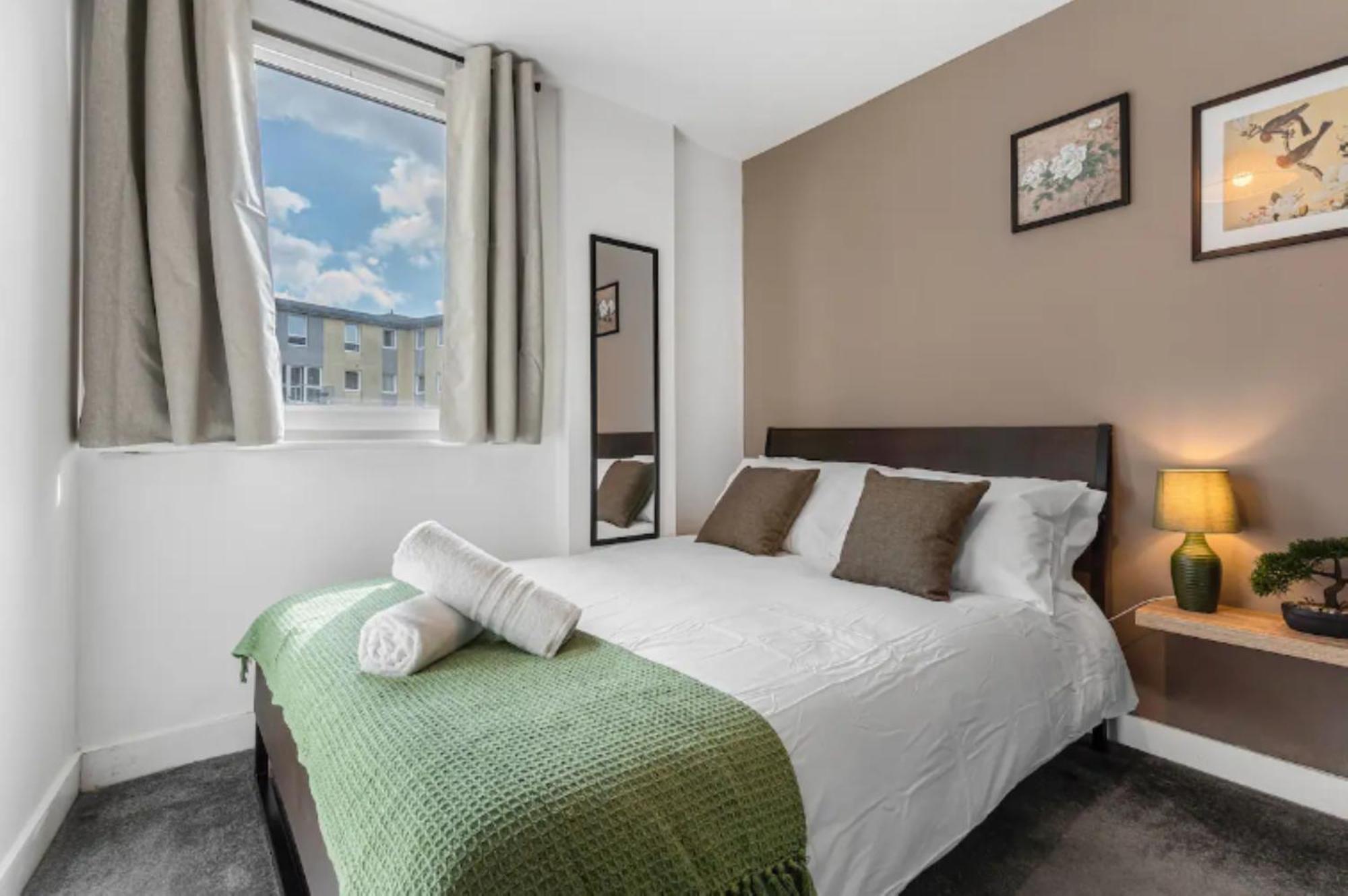 Oriental Suite 2 Bed 2 Bath Netflix And Free Parking, Games- Maihom Бірмінгем Екстер'єр фото